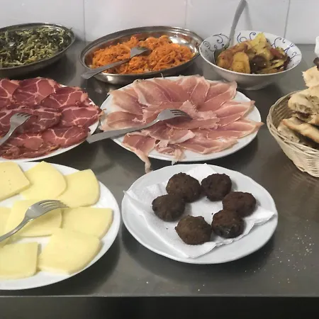 Red Stone 3* Diamante